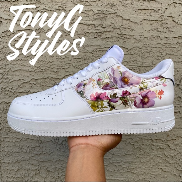 💐NEW💐 CUSTOM NIKE AIR FORCE 1 LOW FLYEASE - Picture 1 of 16
